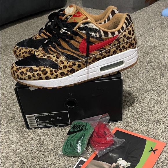 Nike Air Max 1 DLX Leopard Black Sneakers - Picture 3 of 6
